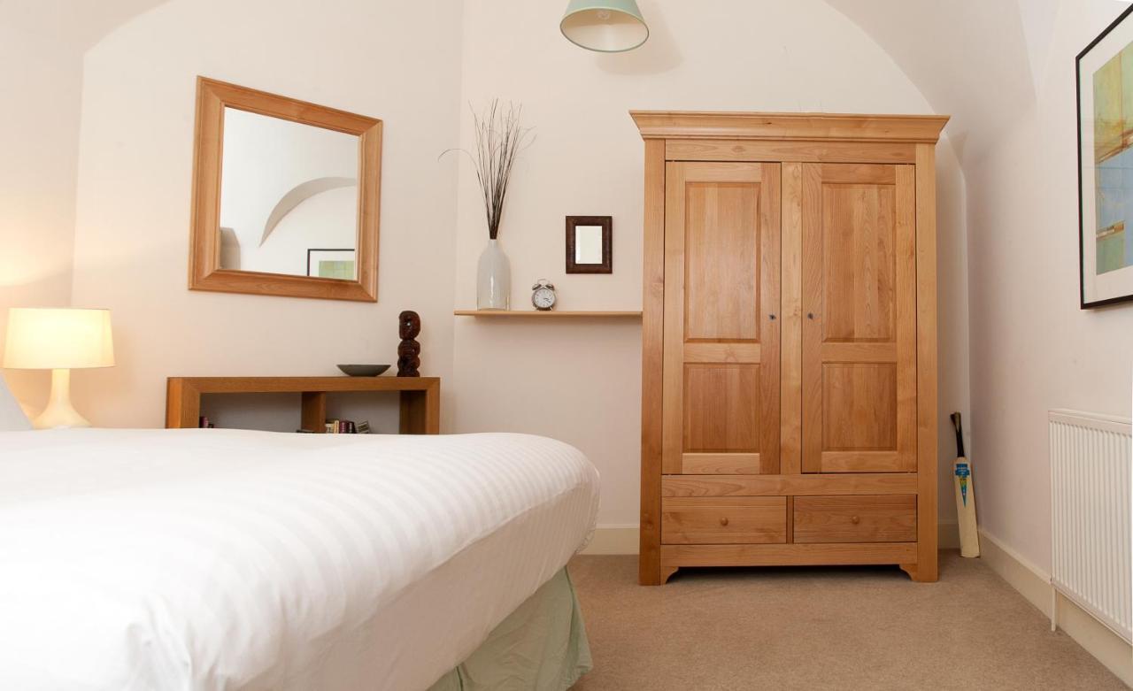 Loch Ness Moat House Apartments Fort Augustus Ngoại thất bức ảnh